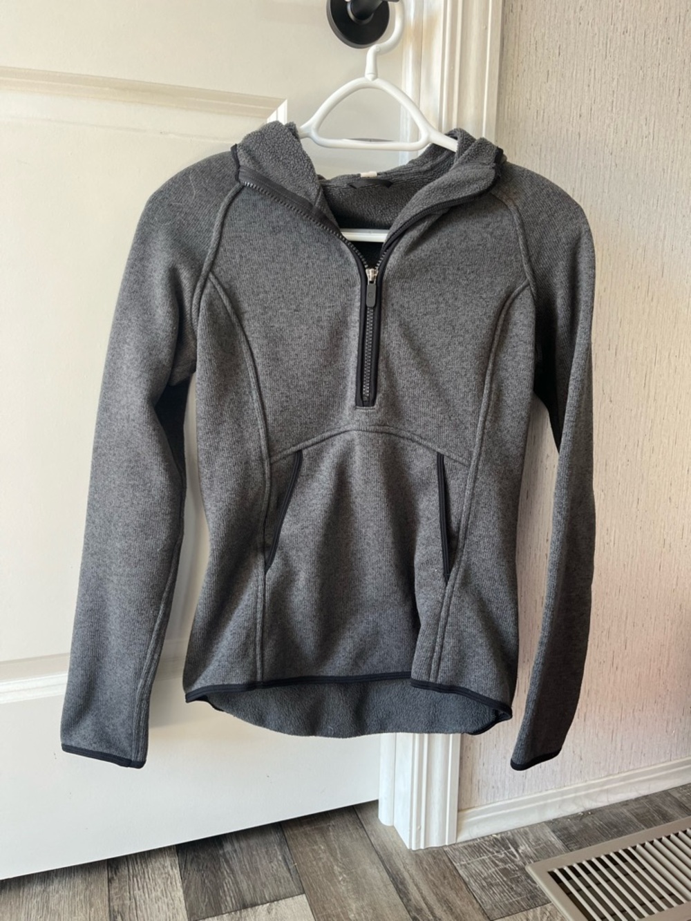 Women’s Gray Lulu Quarter-Zip Hooded Pullover